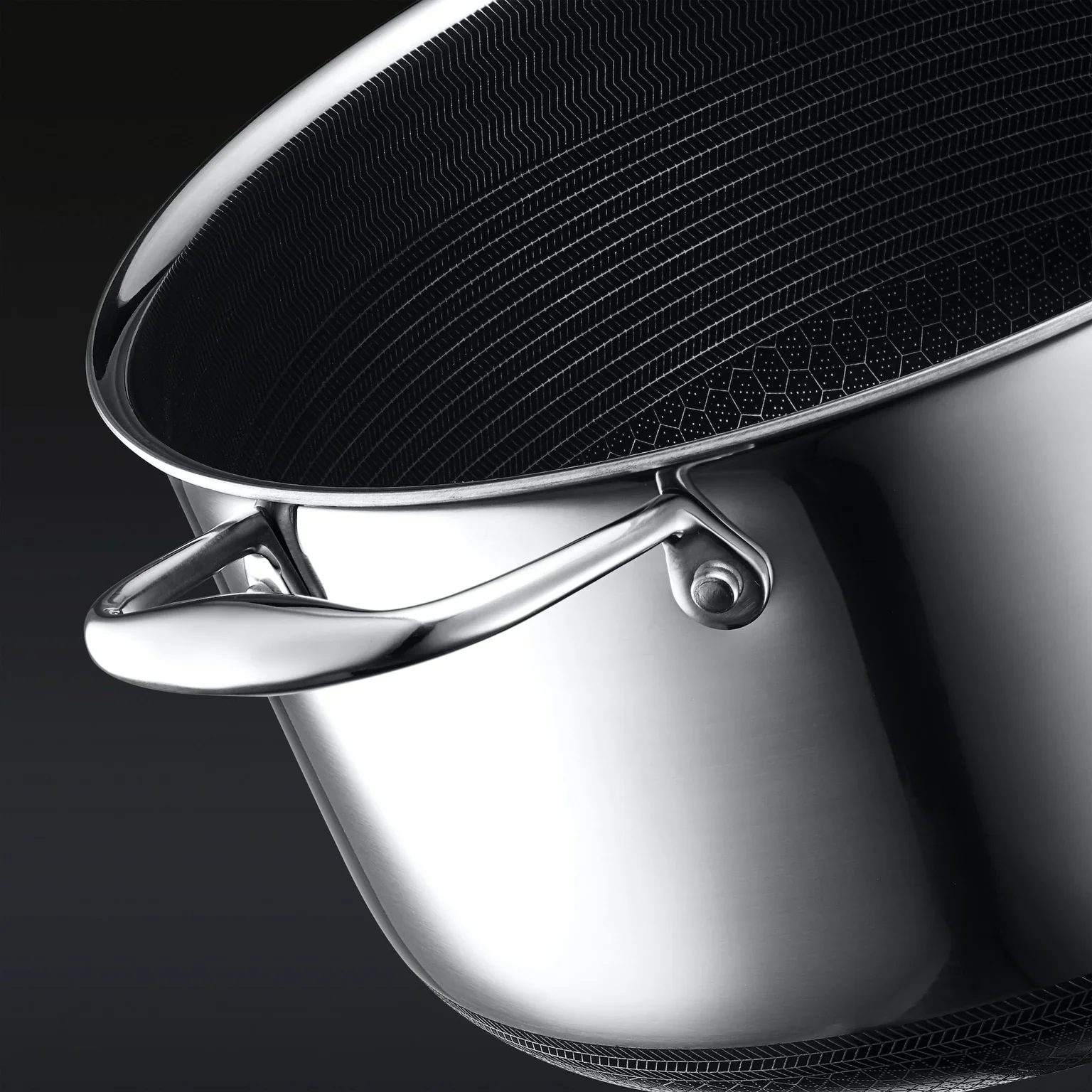 Eterna Tri-Ply 28cm Casserole with Lid - Image 3